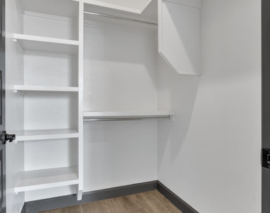 461 Vin Benicarlo Place - Photo Thumbnail 31