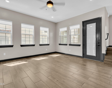 461 Vin Benicarlo Place - Photo Thumbnail 3