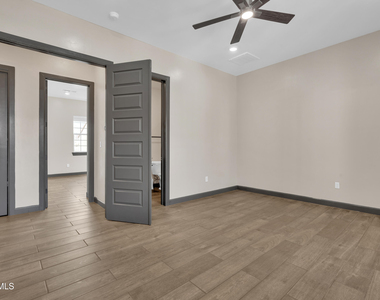 461 Vin Benicarlo Place - Photo Thumbnail 32