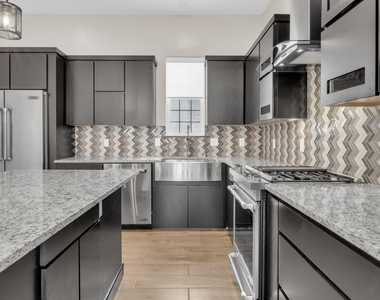 461 Vin Benicarlo Place - Photo Thumbnail 12