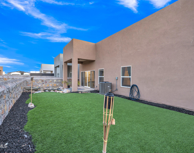 13257 Coldham Street - Photo Thumbnail 2