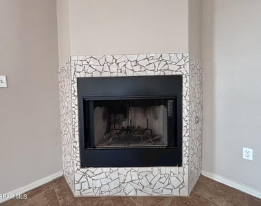 1573 Kenazo Drive - Photo Thumbnail 10