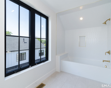 650 Main Street - Photo Thumbnail 38