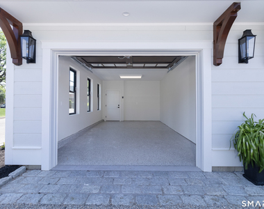 650 Main Street - Photo Thumbnail 7