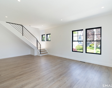 650 Main Street - Photo Thumbnail 22