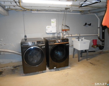 240 Derby Avenue - Photo Thumbnail 39