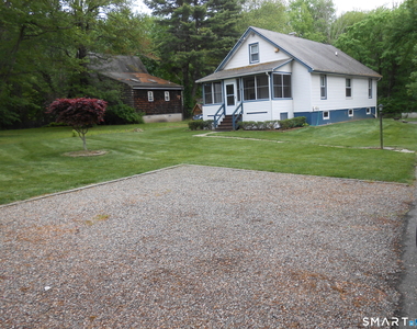 240 Derby Avenue - Photo Thumbnail 2