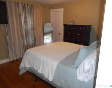 240 Derby Avenue - Photo Thumbnail 19