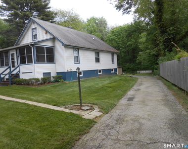 240 Derby Avenue - Photo Thumbnail 5