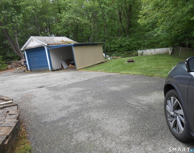 240 Derby Avenue - Photo Thumbnail 11