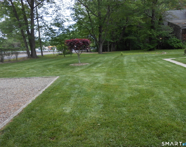 240 Derby Avenue - Photo Thumbnail 6