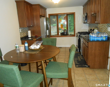 240 Derby Avenue - Photo Thumbnail 18