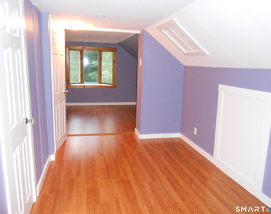 240 Derby Avenue - Photo Thumbnail 32