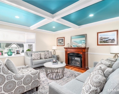 2445 Park Avenue - Photo Thumbnail 1
