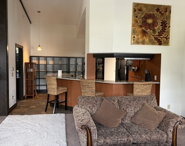 10 Summit Street - Photo Thumbnail 11