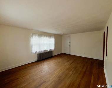 127 Booth Street - Photo Thumbnail 3