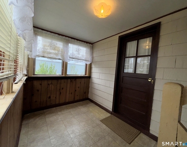 127 Booth Street - Photo Thumbnail 14
