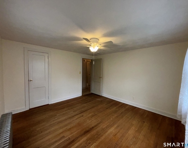 127 Booth Street - Photo Thumbnail 12