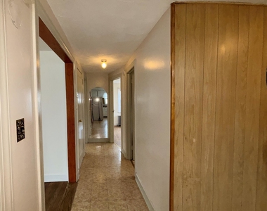 127 Booth Street - Photo Thumbnail 4