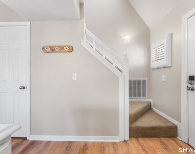 2124 Old Pond Lane - Photo Thumbnail 21