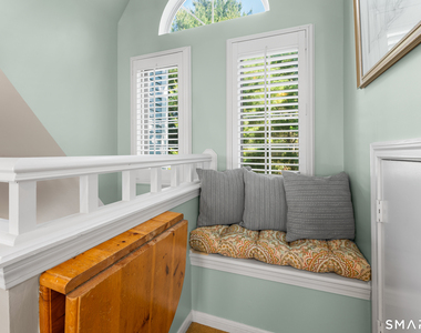 2124 Old Pond Lane - Photo Thumbnail 34