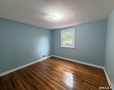 50 Lincoln Avenue - Photo Thumbnail 6