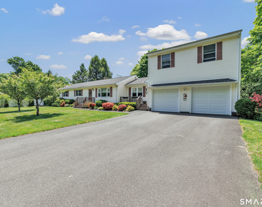 5b Saxony Drive - Photo Thumbnail 1