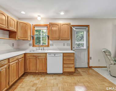 5b Saxony Drive - Photo Thumbnail 10