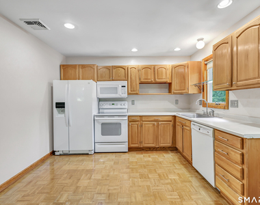 5b Saxony Drive - Photo Thumbnail 8