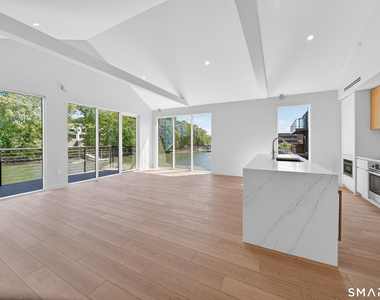 253 Riverside Avenue - Photo Thumbnail 2