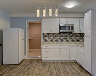 3896 Acapulco Avenue - Photo Thumbnail 29
