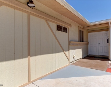 3896 Acapulco Avenue - Photo Thumbnail 5