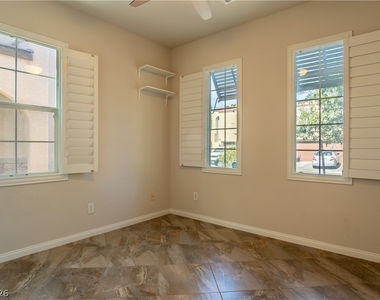 2279 Autumn Fire Court - Photo Thumbnail 19