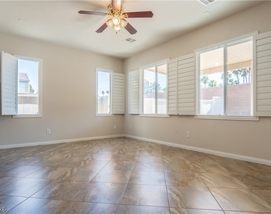 2279 Autumn Fire Court - Photo Thumbnail 14