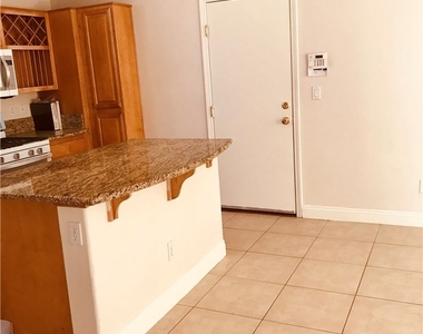 4433 Nestos Valley Avenue - Photo Thumbnail 6