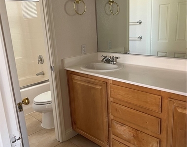 4433 Nestos Valley Avenue - Photo Thumbnail 32