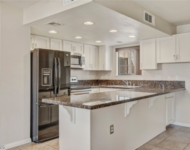 101 Luna Way - Photo Thumbnail 11