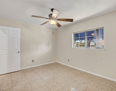 101 Luna Way - Photo Thumbnail 25