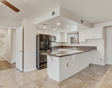 101 Luna Way - Photo Thumbnail 10