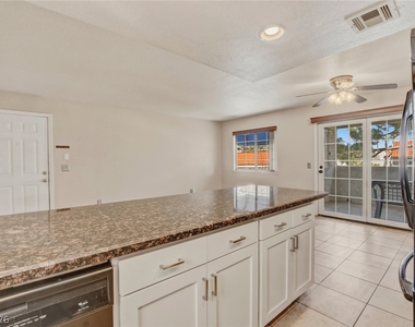 101 Luna Way - Photo Thumbnail 17