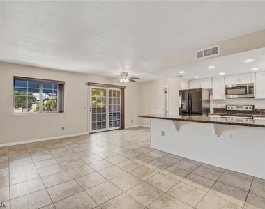 101 Luna Way - Photo Thumbnail 3