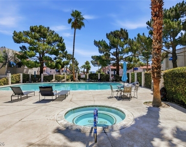 101 Luna Way - Photo Thumbnail 44