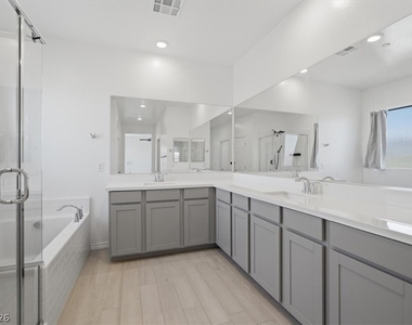 294 Mount Williamson Street - Photo Thumbnail 13