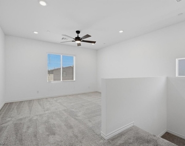 294 Mount Williamson Street - Photo Thumbnail 8