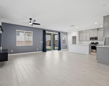 294 Mount Williamson Street - Photo Thumbnail 2