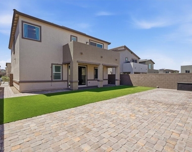 294 Mount Williamson Street - Photo Thumbnail 21