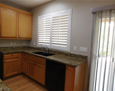 913 Ambrosia Drive - Photo Thumbnail 5