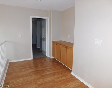 913 Ambrosia Drive - Photo Thumbnail 20