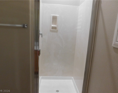 913 Ambrosia Drive - Photo Thumbnail 11