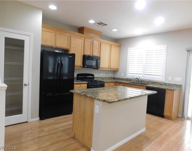 913 Ambrosia Drive - Photo Thumbnail 7